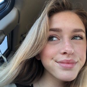 Meet your Posher, Kara